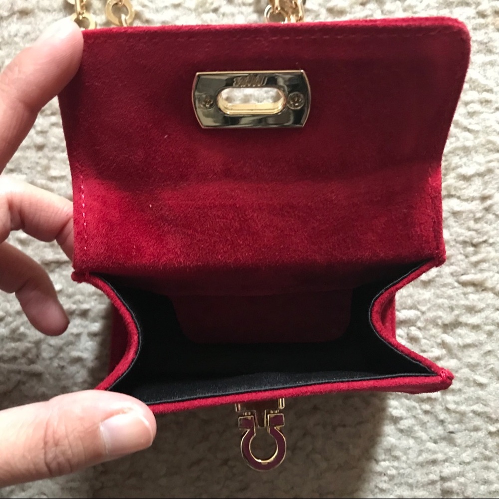 Red suede lipstick bag - Picture 3 of 5